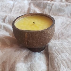 Delicious smelling candle🕯